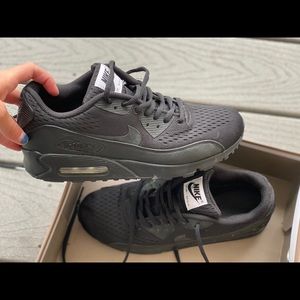 Nike Air Max - Customized All Black